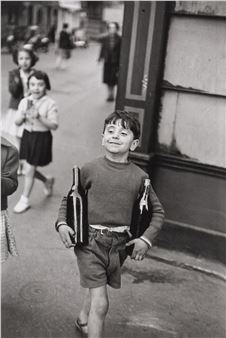 Rue Mouffetard, Paris - Henri Cartier-Bresson